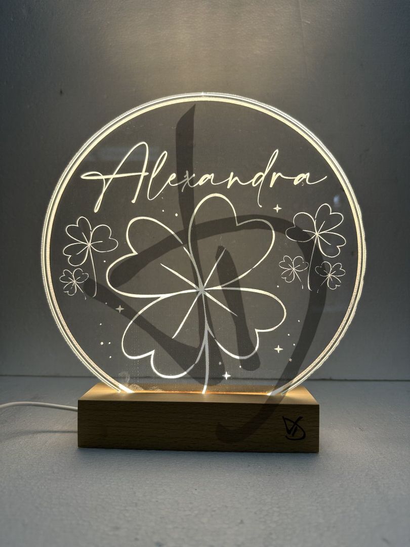 Plexiglas-Acryl-Lampen mit vierblättrigem Kleeblatt-Grafiken und Holzsockel - Dekorierte Acrylglaslampen mit personalisiertem Holzsockel