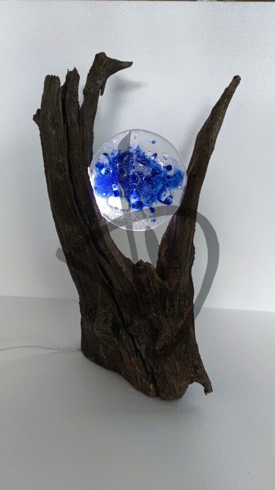 Maßgefertigte Produkte - Individuelle Lampen und Nachttischlampen - Designlampen aus Murano-Fusingglas - Lampade in vetrofusione di Murano di Design con radice in legno e illuminazione led