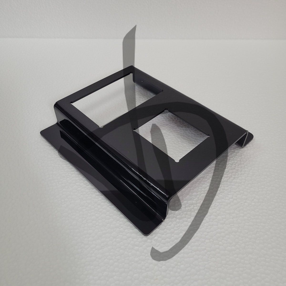 Maßgefertigte Produkte - Plexiglas-Prototypen - Camper-Zubehör - Instrumententafelhalter, Maskenhalter, Montageplatte, Plexiglasbasis für Prototypinstrumente für kundenspezifische elektrische Komponenten, Plexiglastafelbox 4